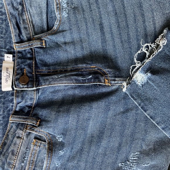 Carly Jean - skinny Jean 07 - Picture 4 of 8